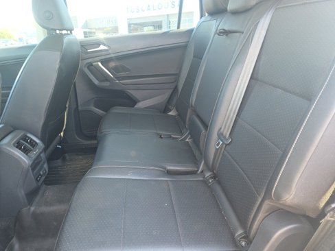Used 2020 Volkswagen Tiguan SE image 10