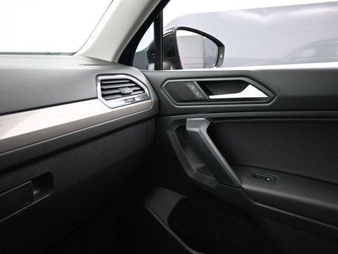Used 2019 Volkswagen Tiguan SE w/ 3rd Row Seat Package image 20