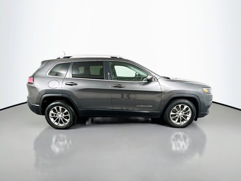Used 2020 Jeep Cherokee Latitude Plus image 4