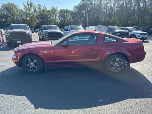 Used 2007 Ford Mustang Premium image 5