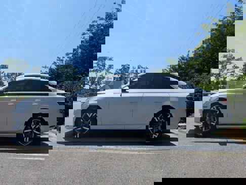 Used 2017 Audi A4 2.0T Premium Plus w/ Premium Plus Package image 5