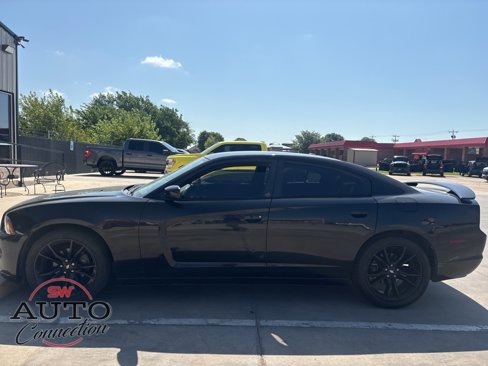 Used 2014 Dodge Charger SXT image 10