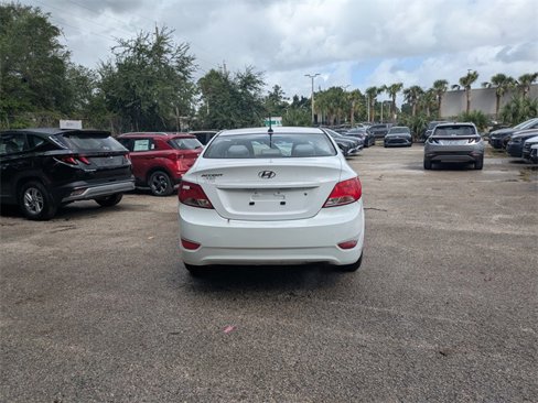 Used 2016 Hyundai Accent SE image 5