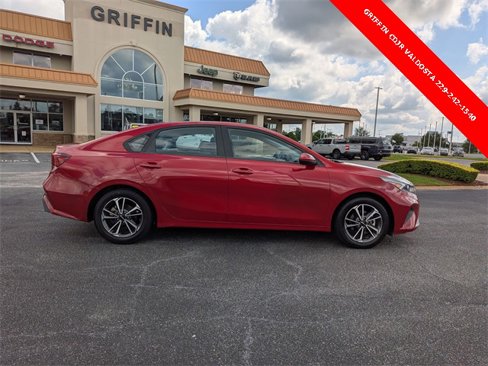 Used 2023 Kia Forte LXS image 2