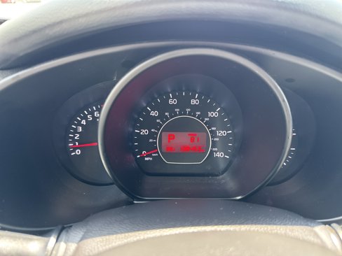 Used 2019 Kia Soul + image 11