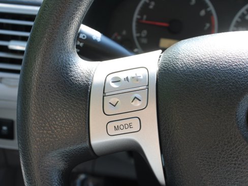 Used 2013 Toyota Corolla LE image 25