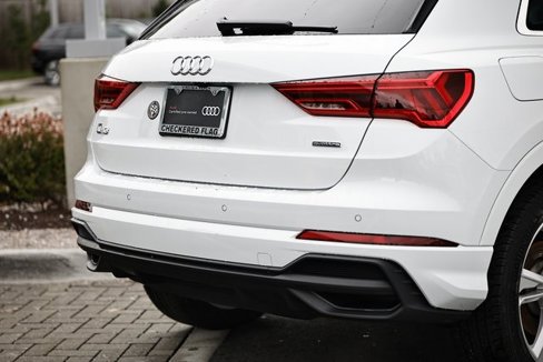 Used 2024 Audi Q3 2.0T Premium Plus image 9