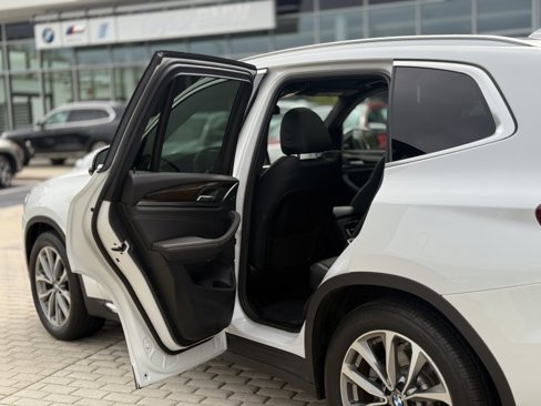 Used 2018 BMW X3 xDrive30i image 21