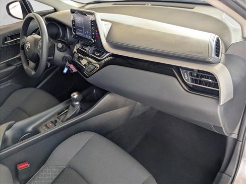 Used 2020 Toyota C-HR LE image 20