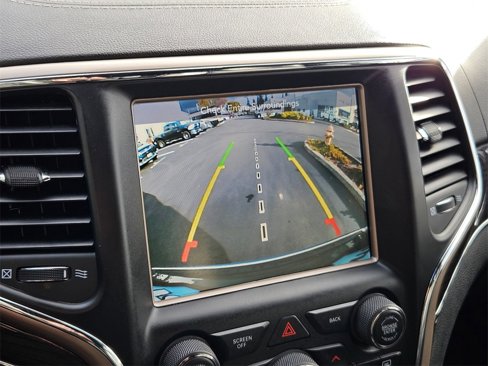 Used 2017 Jeep Grand Cherokee Overland image 21