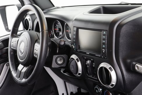 Used 2015 Jeep Wrangler Unlimited Rubicon image 20