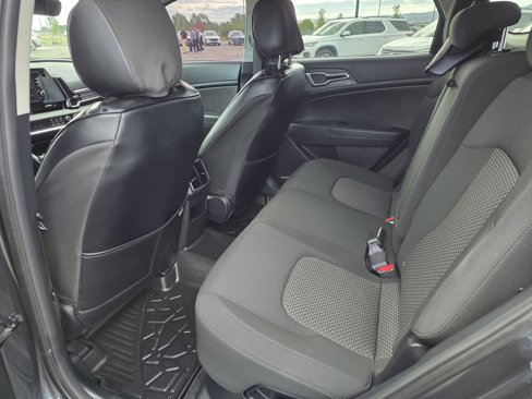 Used 2023 Kia Sportage LX image 20