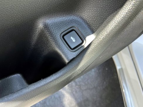Certified 2018 Honda Accord Touring image 16
