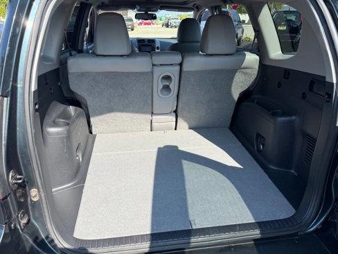 Used 2012 Toyota RAV4 Limited image 28