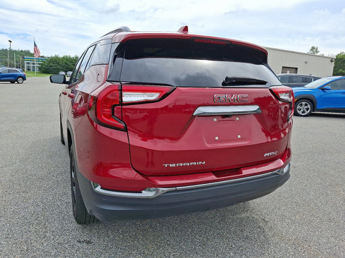 Used 2022 GMC Terrain AT4 w/ Infotainment Package II image 8
