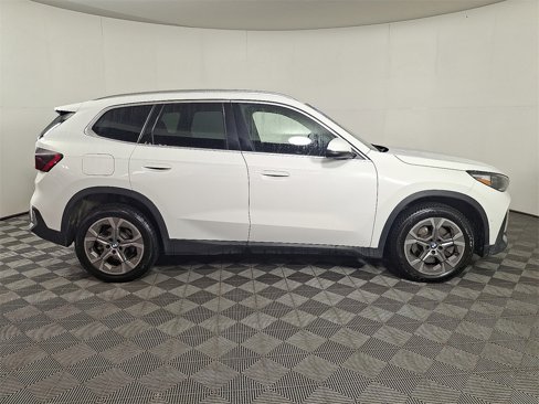 Used 2023 BMW X1 xDrive28i image 11