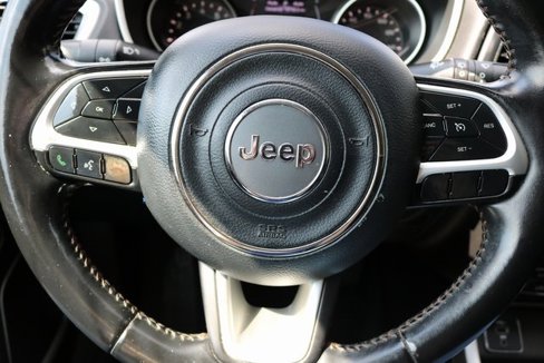 Used 2019 Jeep Compass Latitude image 20