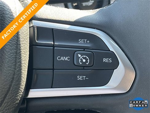 Used 2023 Jeep Compass Latitude image 33
