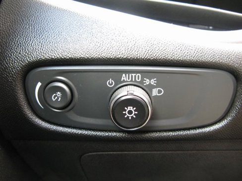 Used 2024 Chevrolet Malibu LT image 15