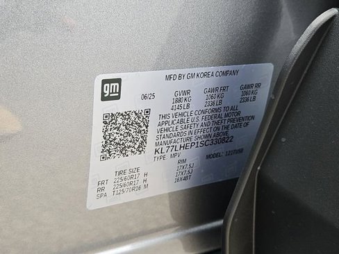 New 2025 Chevrolet Trax LT w/ Driver Confidence Package image 29