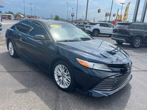 Used 2019 Toyota Camry XLE image 7