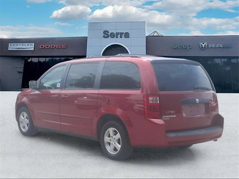Used 2010 Dodge Grand Caravan SE image 4