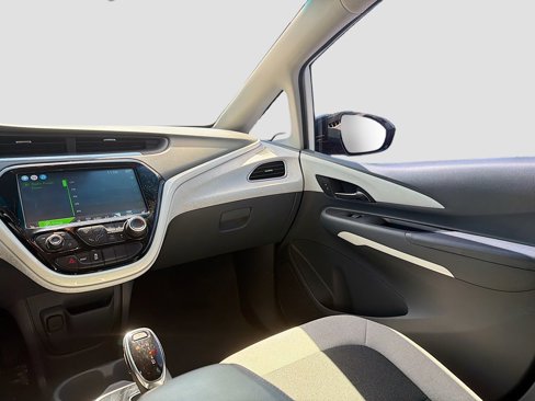 Used 2020 Chevrolet Bolt LT image 25