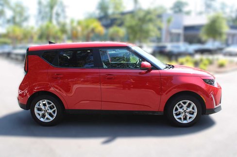 Certified 2023 Kia Soul LX w/ LX Technology Package image 13