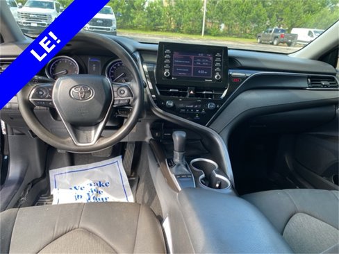 Used 2023 Toyota Camry LE image 4