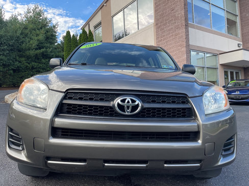 Used 2011 Toyota RAV4 4WD image 11