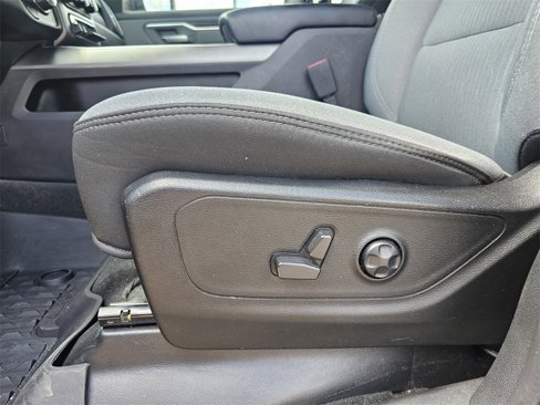 Used 2021 RAM 1500 Big Horn image 13