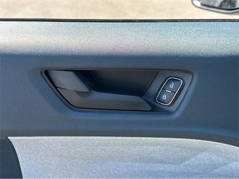 New 2025 Ford Maverick XLT image 38