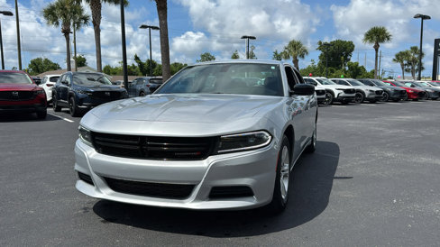 Used 2023 Dodge Charger SXT image 3
