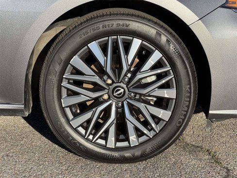 Used 2024 Nissan Altima 2.5 SV image 26