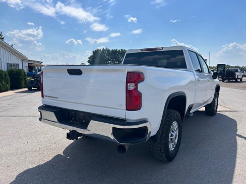 Used 2023 Chevrolet Silverado 2500 LT w/ Convenience Package image 5