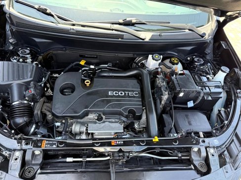 Used 2020 Chevrolet Equinox LS w/ LS Convenience Package image 17