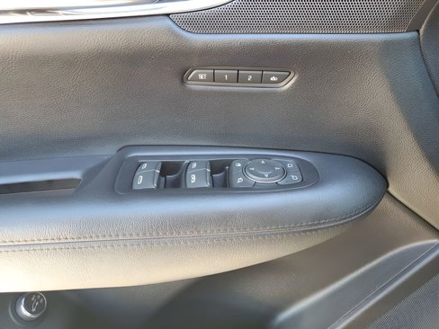 Used 2017 Cadillac XT5 Premium Luxury image 25