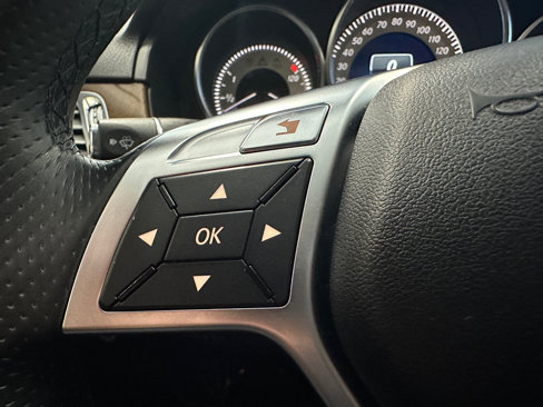 Used 2014 Mercedes-Benz E 350 Sedan image 44