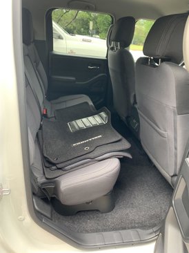 Used 2024 Nissan Frontier SV w/ SV Convenience Package image 28