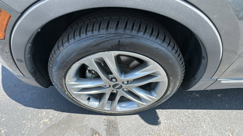 Used 2019 Lincoln MKC Reserve image 9