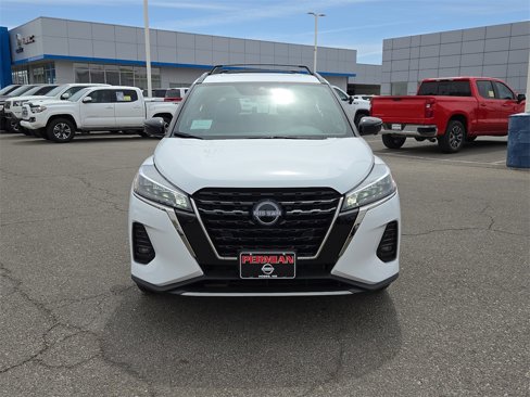 New 2024 Nissan Kicks SR w/ SR Premium Package image 3