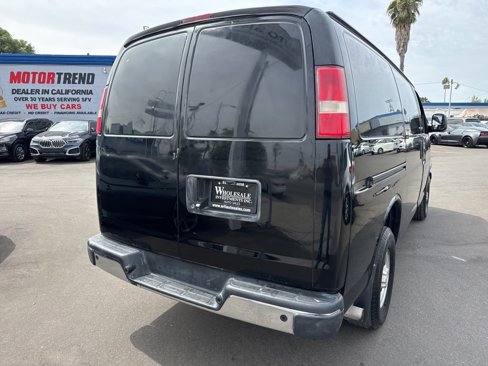 Used 2018 Chevrolet Express 2500 w/ Driver Convenience Package image 2