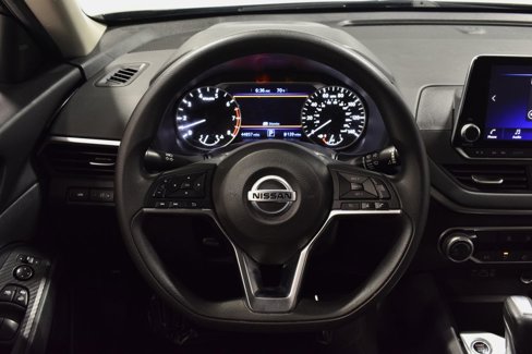 Used 2022 Nissan Altima 2.5 SV image 16