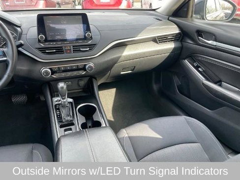 Certified 2021 Nissan Altima 2.5 SV w/ SV Premium Package image 10