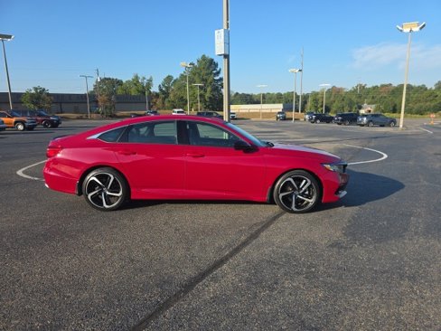 Used 2021 Honda Accord Sport image 2
