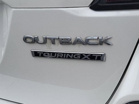 Used 2020 Subaru Outback Touring XT image 32
