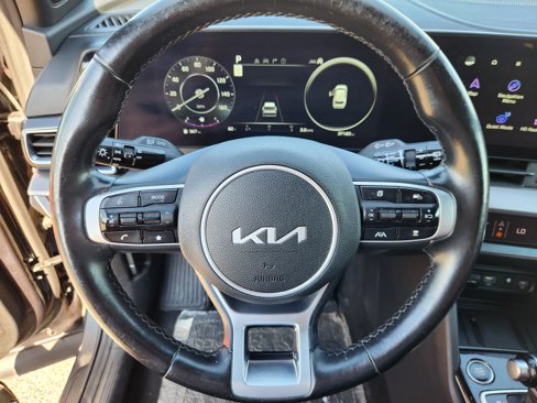 Used 2023 Kia Sportage SX image 9