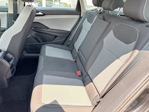 Used 2022 Volkswagen Taos S image 22