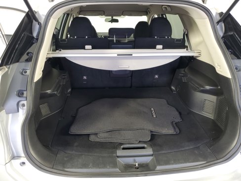 Used 2014 Nissan Rogue SV image 31