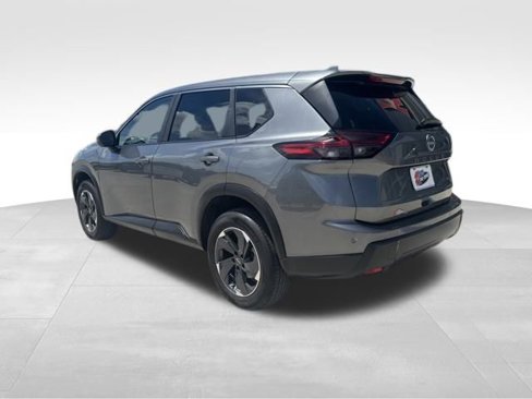 Used 2024 Nissan Rogue SV image 12